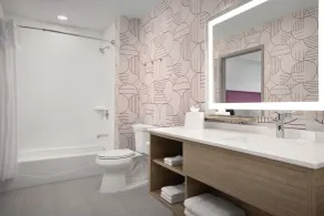 Home2 Suites By Hilton Columbus Easton - Baño