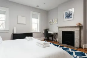 6 Bedroom Townhome Near NYC - Værelse