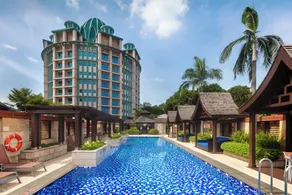 Resorts World Sentosa - Crockfords Tower - Pool