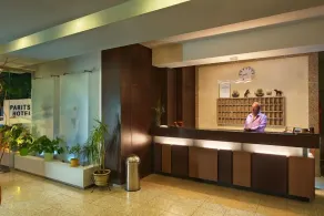 Paritsa Hotel - Resepsjon