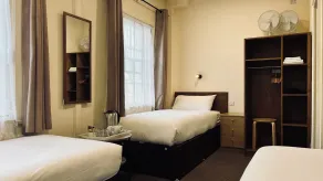 Arriva Hotel - Chambre