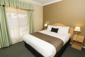 Green Gables Motel - Room