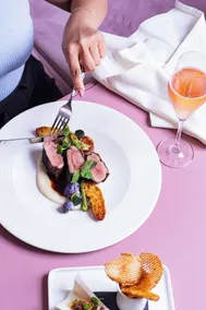 Revery Toronto Downtown, Curio Collection by Hilton - Restaurant