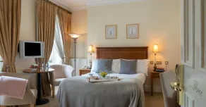 Headfort Arms Hotel - Room