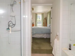 Larkspur Cottage - Badeværelse