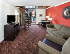 Holiday Inn Tyler - Conference Center by IHG - Room