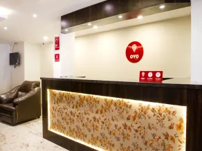Collection O 7601 Hotel Park Heights Banjara Hills - Reception