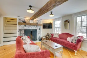 Oceanfront Mid-coast Maine Home w/ Private Beach! - Interior