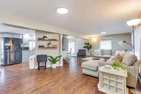 Lakefront Getaway w/ Porch in Athens Area! - Innvendig