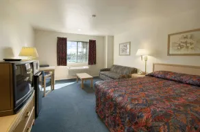 Days Inn by Wyndham Riverside Tyler Mall - Chambre