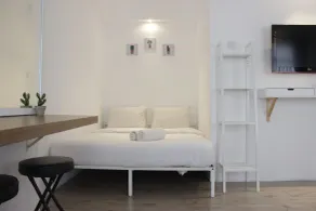 Modern Chic Studio Room at Grand Asia Afrika Apartment - Værelse