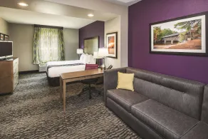 La Quinta by Wyndham Milledgeville - Room