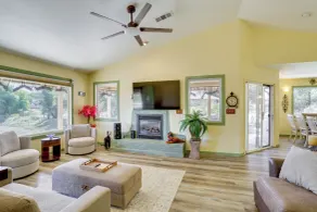 Hot Tub, Game Room, Playset & Fire Pits! - Interior