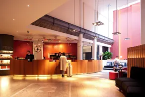 THE MADISON Hotel Hamburg - Réception