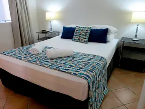 Marlin Waters Beachfront Apartments - Room