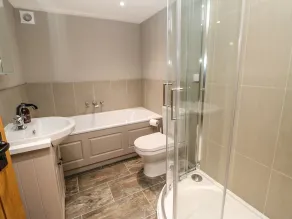The Barn - Bathroom