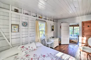 Oceanfront Cottage w/ Deck 2 Mi to Boothbay Harbor - Værelse