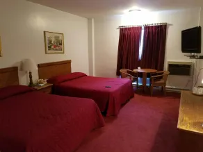 Woonsocket Motor Inn - Room