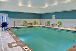 Holiday Inn Express & Suites - Ottawa by IHG - Piscine