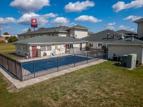 American Inn & suites - Piscine