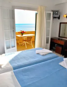 Holiday Apartments Maria with pool - Agios Gordios Beach - Habitación