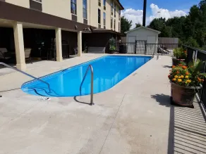 Clarion Pointe - Piscine