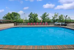 Super 8 by Wyndham Niagara Falls North - Basseng