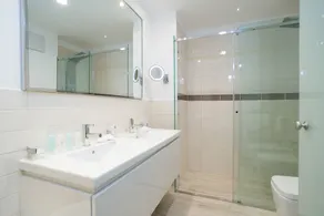 Hotel Schweizerhof Pontresina - Bathroom