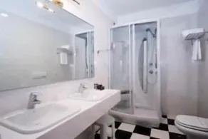 Hotel Marconi - Badezimmer
