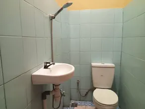 OYO 93073 Penginapan 69 - Salle de bain