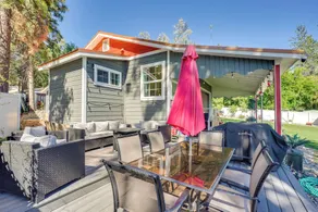 Waterfront Deck w/ Fire Pit: Lake Spokane Gem! - Interiør