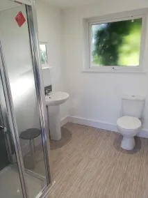 Looe Yurts - Bathroom