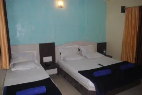 Hotel Disha Palace - Room