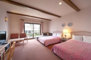 Hotel Shima Spain Mura - Zimmer