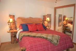 Cougar Cabin - Rom