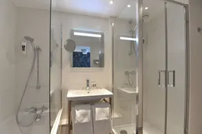 Mercure Paris Saint Cloud Hippodrome - Salle de bain
