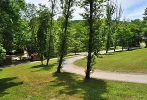 Robin Hill RV Resort & Campground - Caravan Park - Fotturer