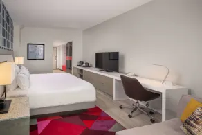 The Summit Hotel - Camera