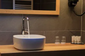Hotel Boutique La Neu - Bathroom