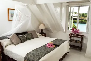 Admiral's Inn and Gunpowder Suites - Room