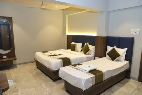 RK Hotel - Room