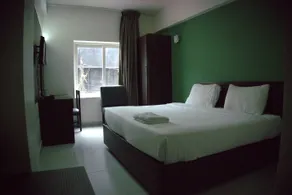 Hotel Golden Heights International - Chambre