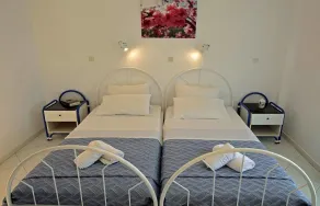 Spanos Apartments - Andros - Quarto