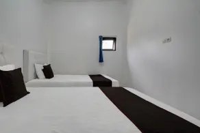 Hotel O 94843 Syariah Hj. Lilis Sukabumi - Room