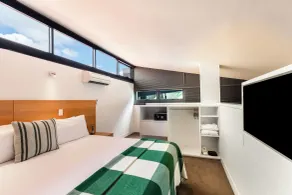 The Henry Jones Art Hotel - Room