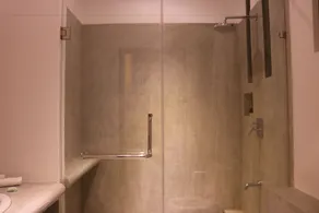 Fern Colombo - Salle de bain
