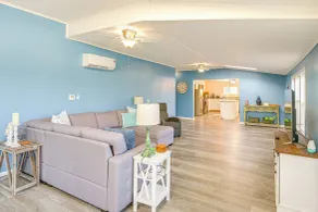 Bayfront Steuben Home w/ Screened Porch & Fire Pit - Interni