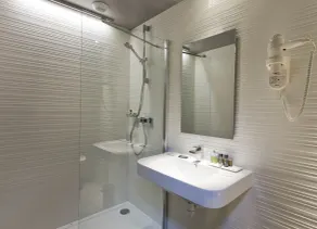 Hôtel Garance - Bathroom