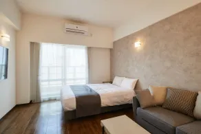 New Normal Hotel in NAMINOUE ニューノーマルホテルイン波の上 - Camera