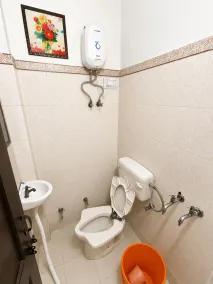 Hotel O Shri Sai Guest House - Casa de banho